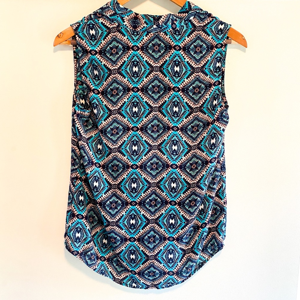 Limited geometric shell - Picture 2 of 3